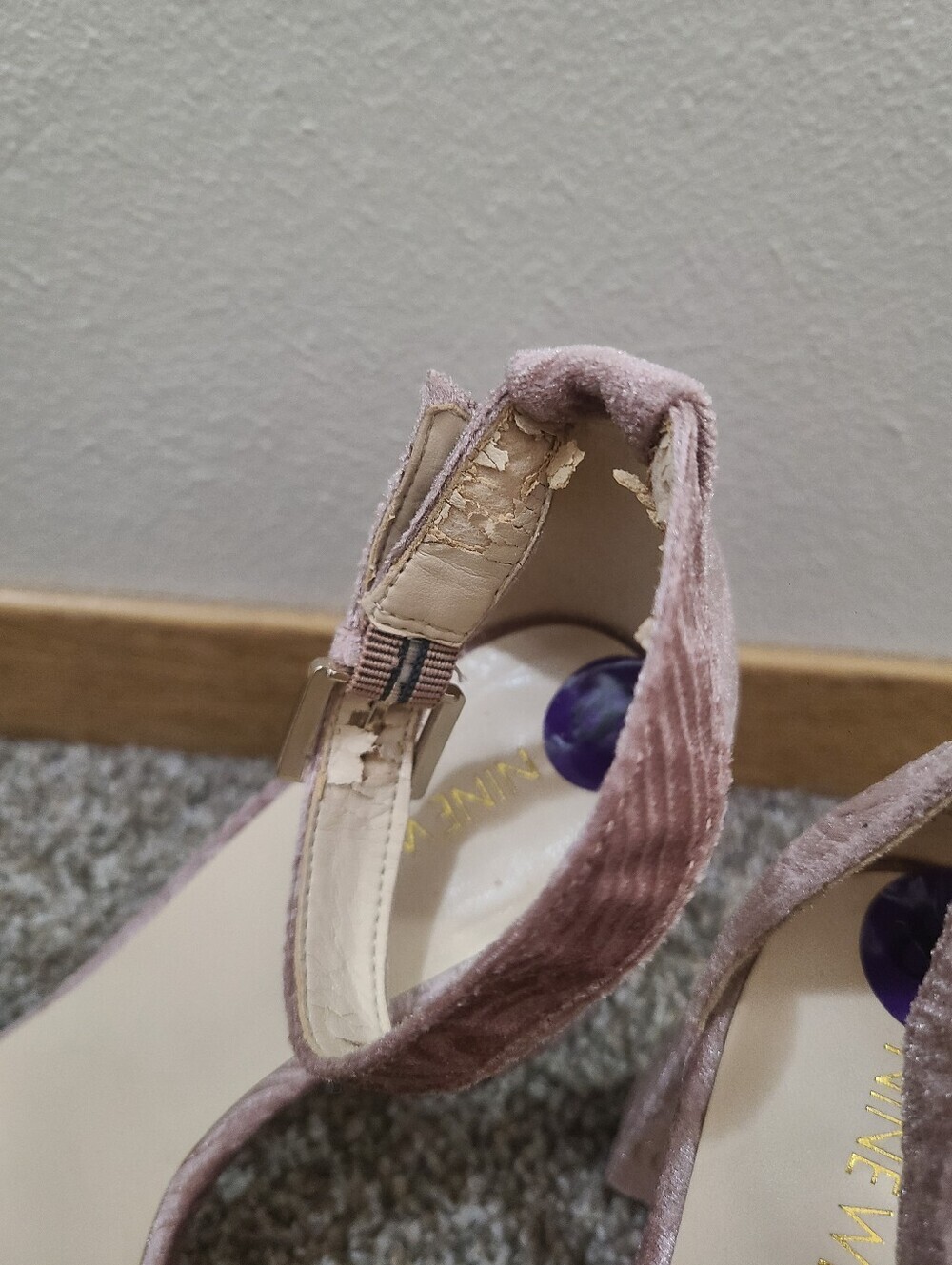 Nine West Abrah Dusty Pink Velvet Embossed Chunky Heel Sandals Wedding - Picture 3 of 5